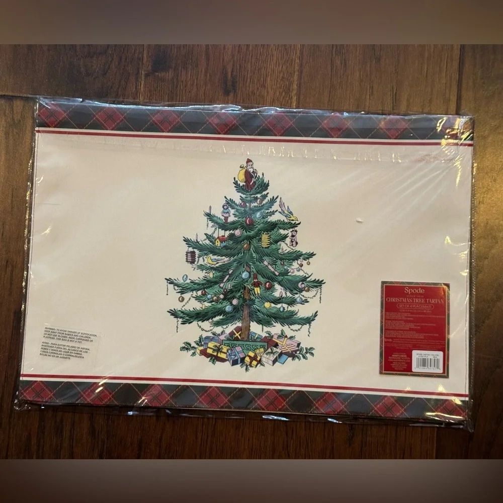 NWT Set of 4 Spode Christmas Tree Tartan Placemats Festive Holiday Decor 13x19”